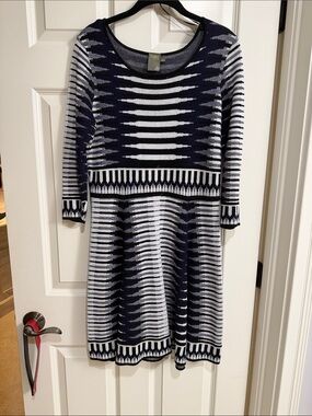 Taylor black and White Patterned Knit Dress